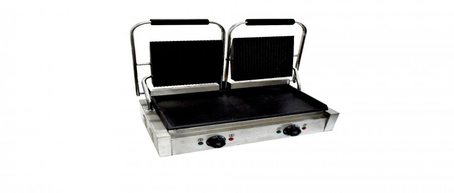 Commercial panini grill with cast iron cooking plates