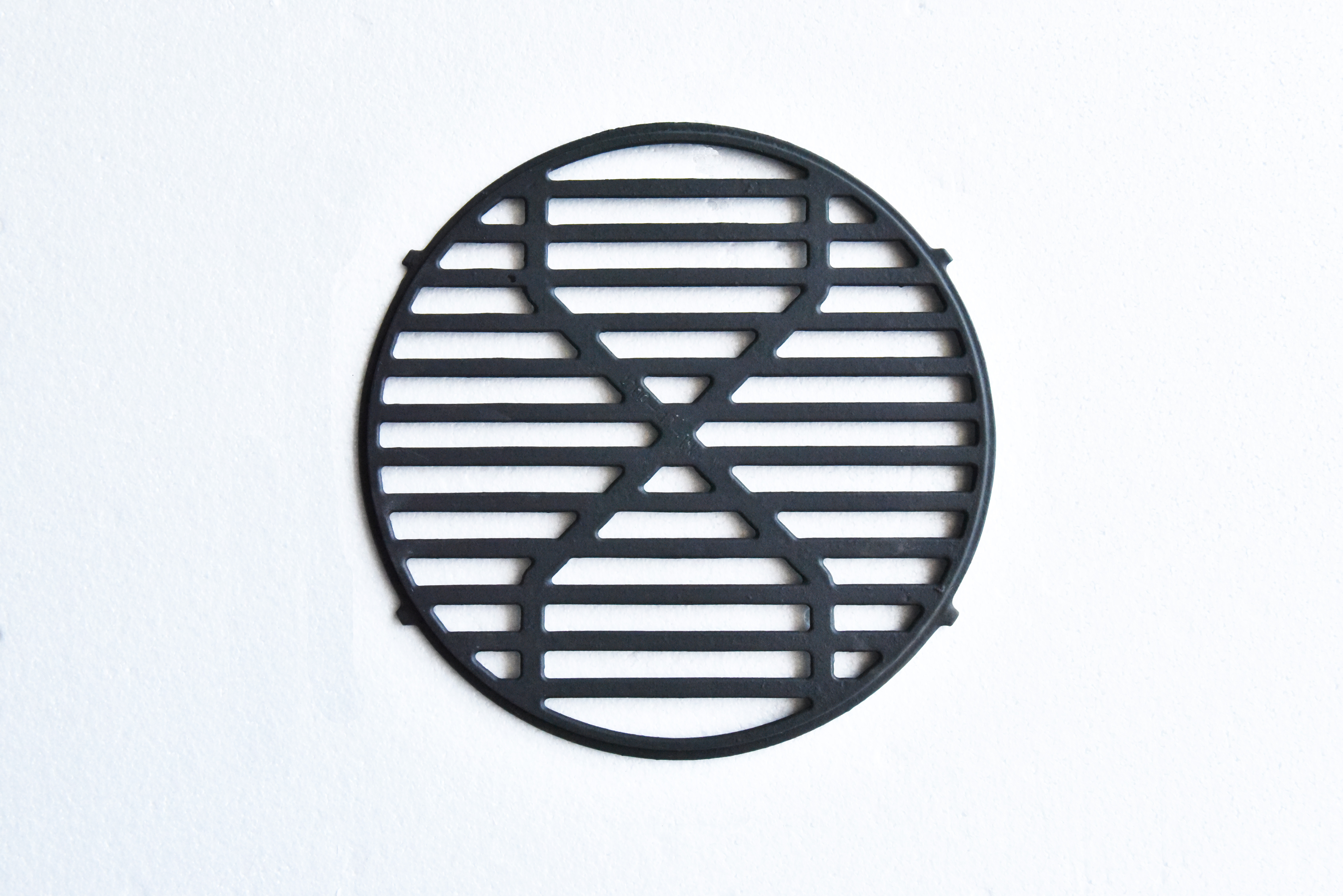 Round cast iron grill grate