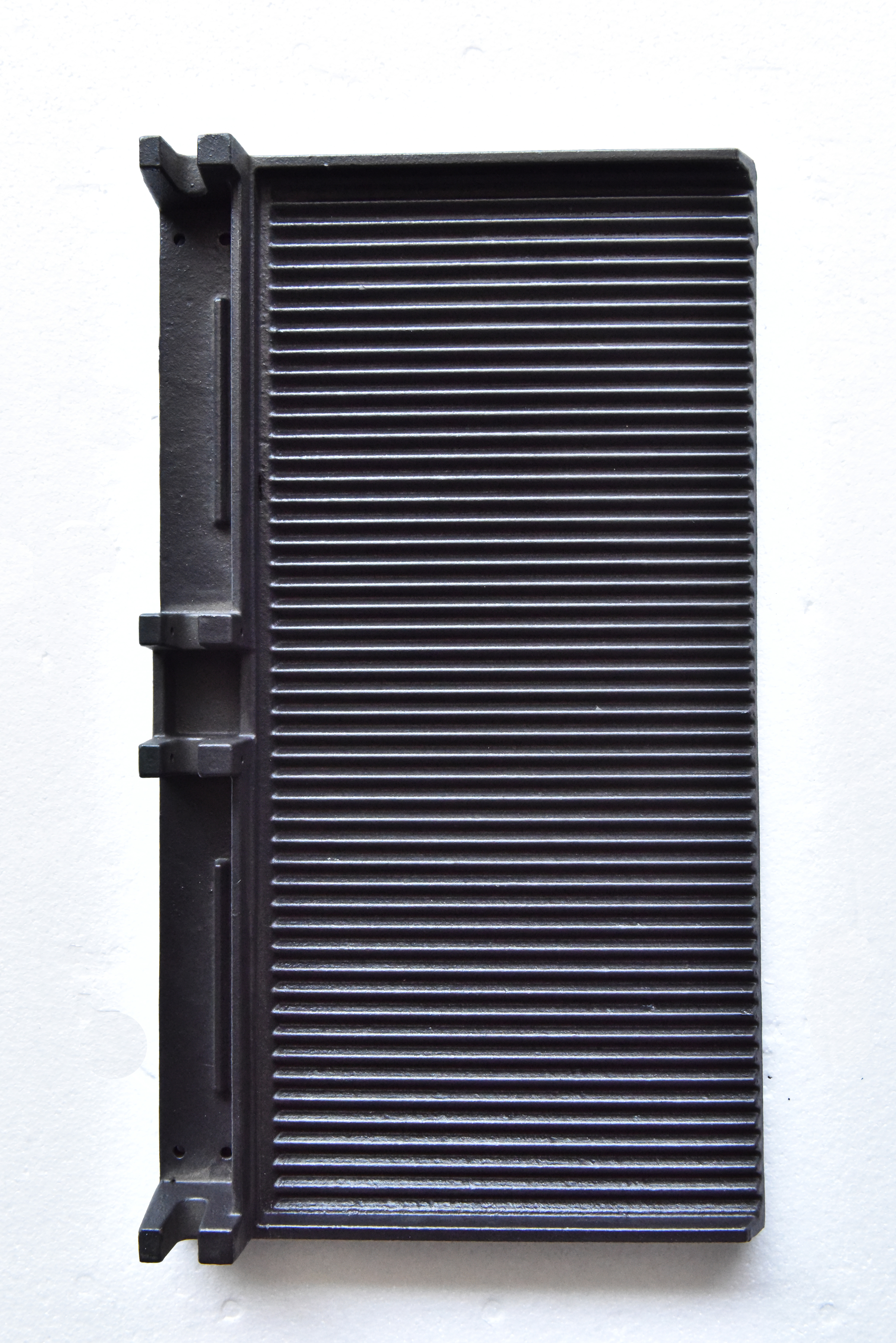 Ribbed cast iron component